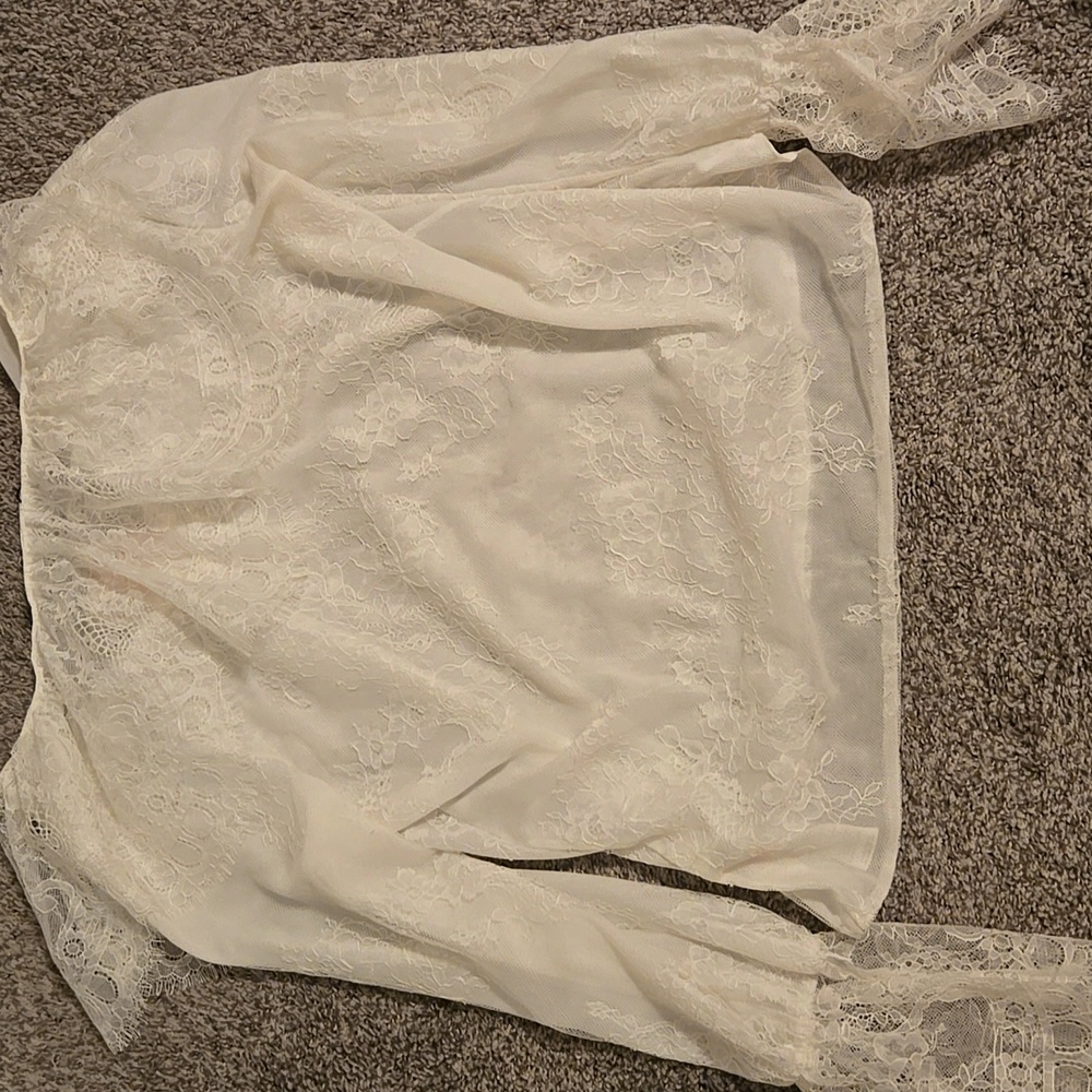 NWT Missguided Lace Blouse - Picture 3 of 5